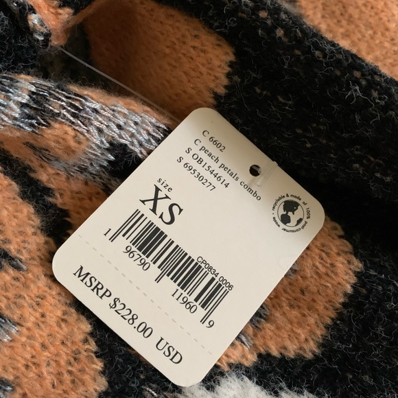 Free People August Cardigan Sweater - Peach Petals XS NWT oversized - Picture 9 of 9